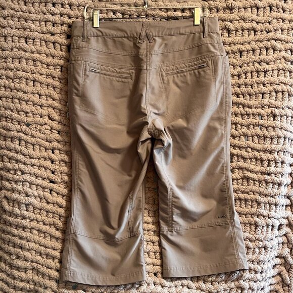 Mountain Equipment Co-Op Grey Terrena Capri Lightweight Hiking Pants Size 12 - Picture 5 of 11